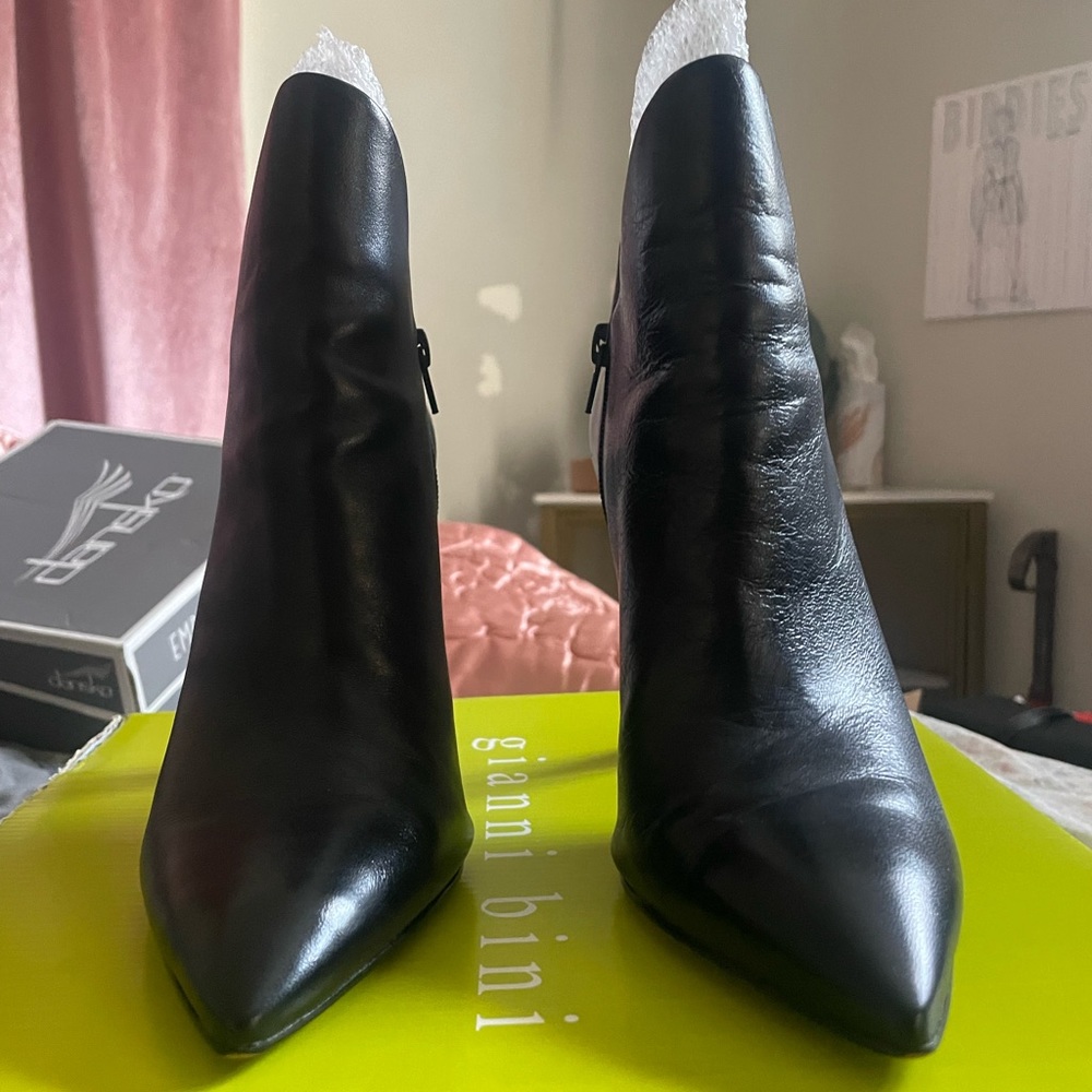 Gianni Bini Calista Black size 7